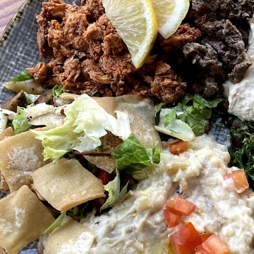 C'Issy Le Libanais, Issy-les-Moulineaux