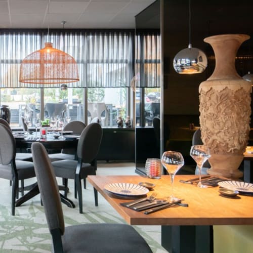 Cha House Restaurant & Lounge, Ede