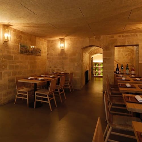 Enyaa, Paris