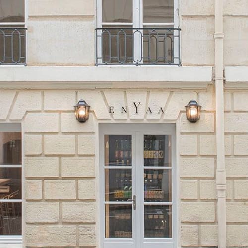 Enyaa, Paris