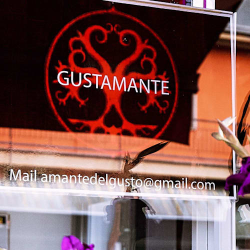 Gustamante, Gozzano