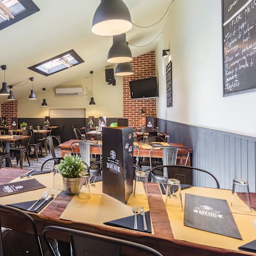 Tribe Pub, Allumiere