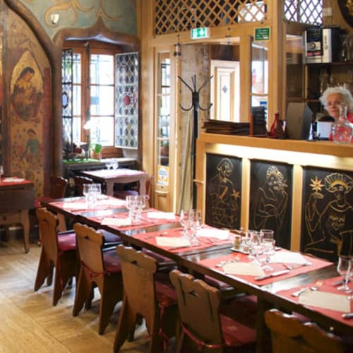 Aux Anysetiers du Roy, Paris