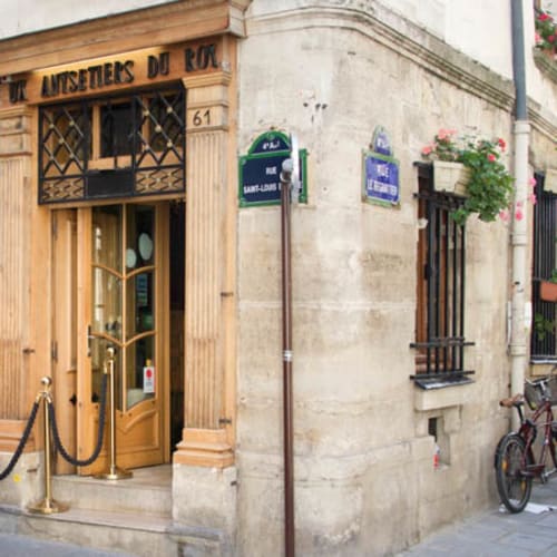 Aux Anysetiers du Roy, Paris