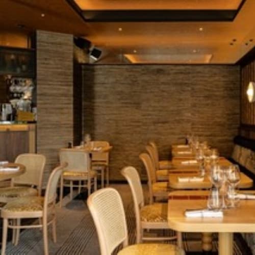 les Tontons de Neuilly, Neuilly-sur-Seine