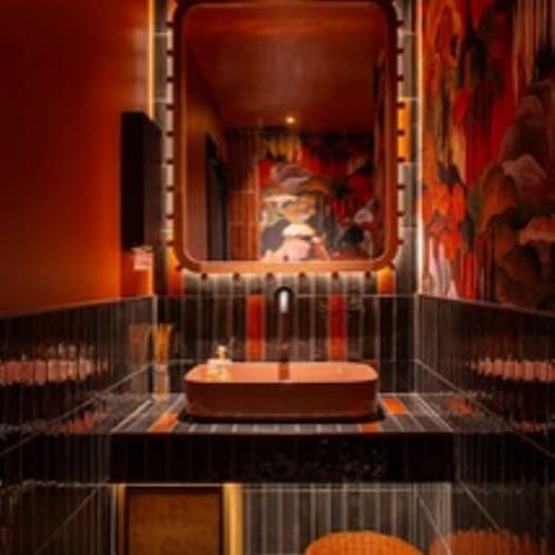 les Tontons de Neuilly, Neuilly-sur-Seine