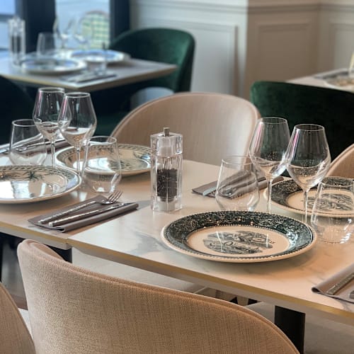Al Capri, Paris