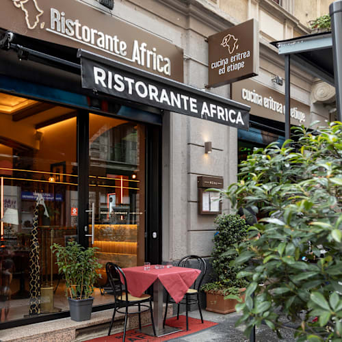  Africa, Milano
