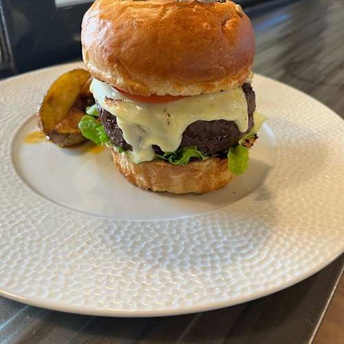 Le Grand Charles, Roissy-en-France