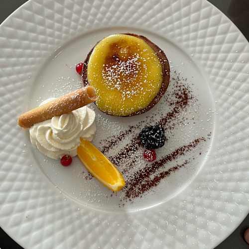 Le Grand Charles, Roissy-en-France