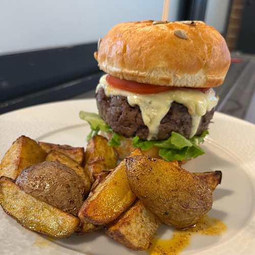 Le Grand Charles, Roissy-en-France