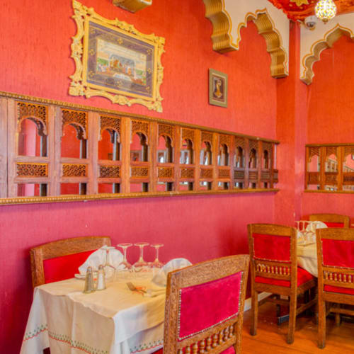 Au Palais de l'Himalaya, Paris