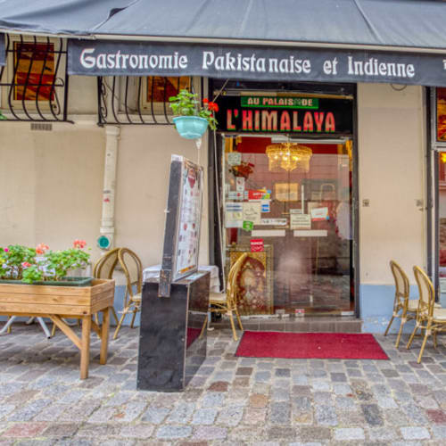 Au Palais de l'Himalaya, Paris