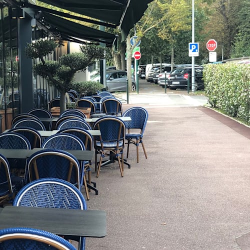 La Stazione, Marnes-la-Coquette