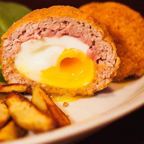 The Stuart, Scottish Pub, Bari