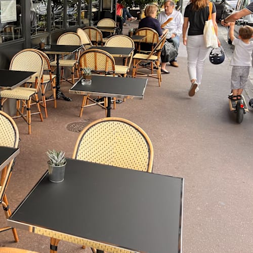 C'est Mon Plaisir Chatillon, Châtillon