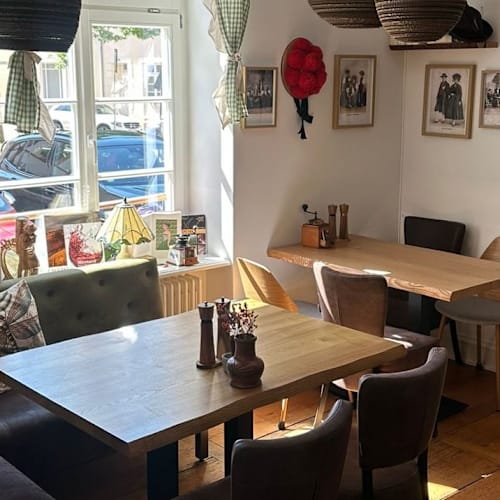 M10 Badisches Cafe & Restaurant Am Marktplatz, Baden-Baden