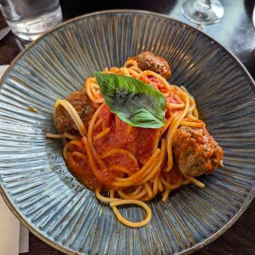 Casanova d'Issy, Issy-les-Moulineaux