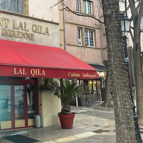 Lal Qila, Lyon