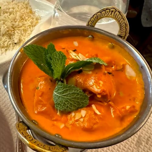 Lal Qila, Lyon