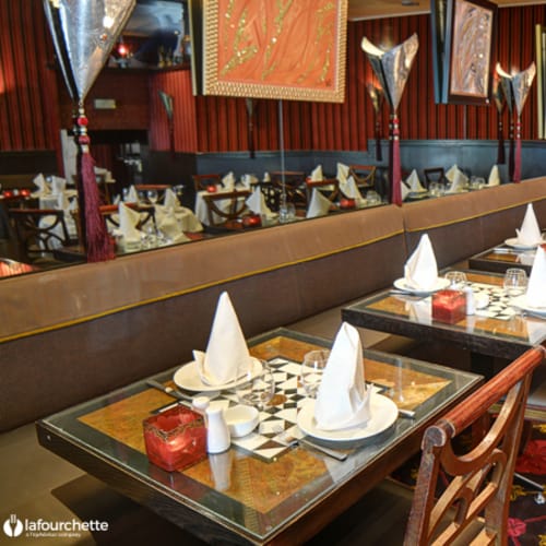 Al Ajami, Paris