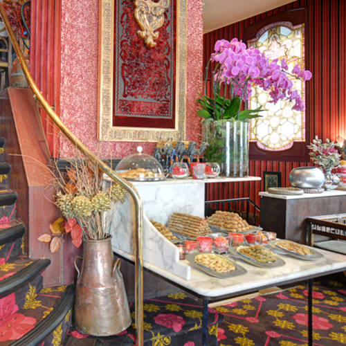 Al Ajami, Paris
