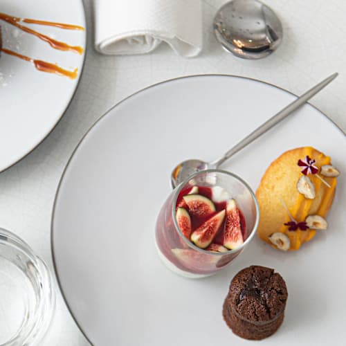 Rosy et Maria – Maison de Beauté Carita , Paris