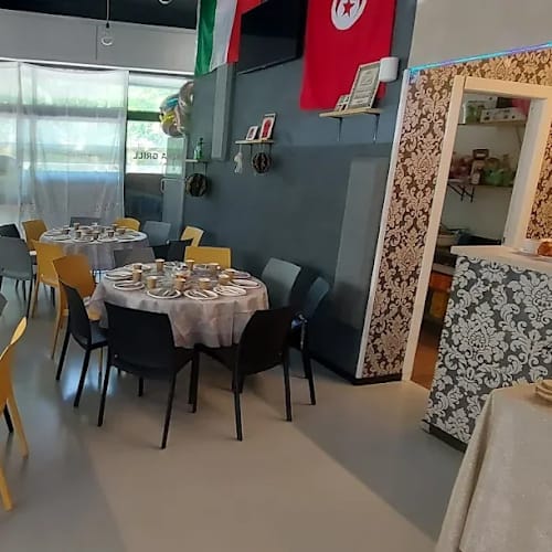 Tunisia grill, Formica