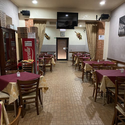 La Locanda Degli Amici, Curti