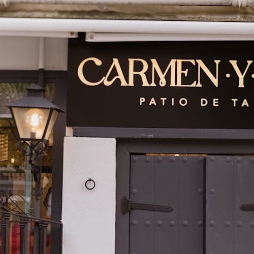 Carmen y Vino - Patio de tapas, Sevilla