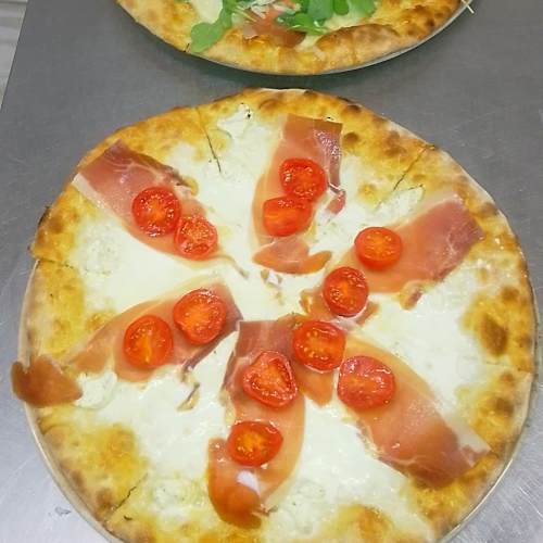 CINQUE STELLE PIZZERIA RISTORANTE, Bari