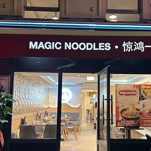 Magic Noodles, Paris