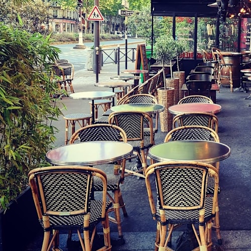 Félicie, Paris