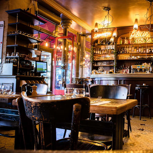 Félicie, Paris