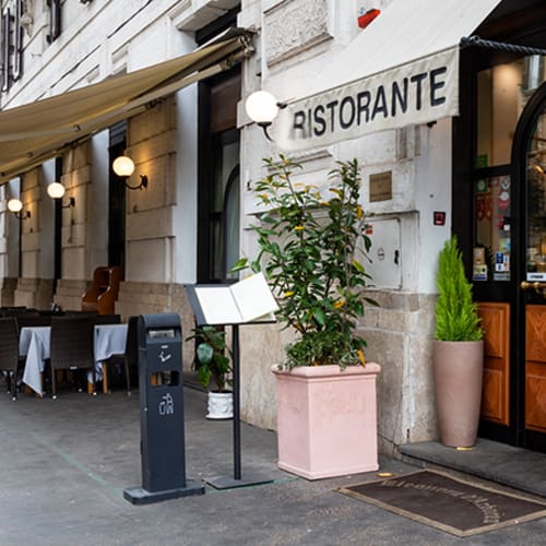 Eleonora D'Arborea, Roma