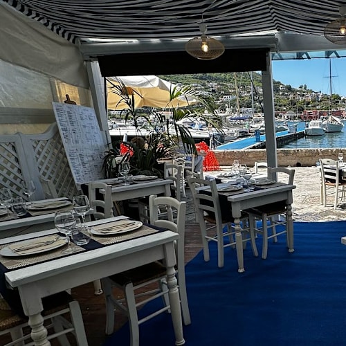 Fronte del Porto, Ischia