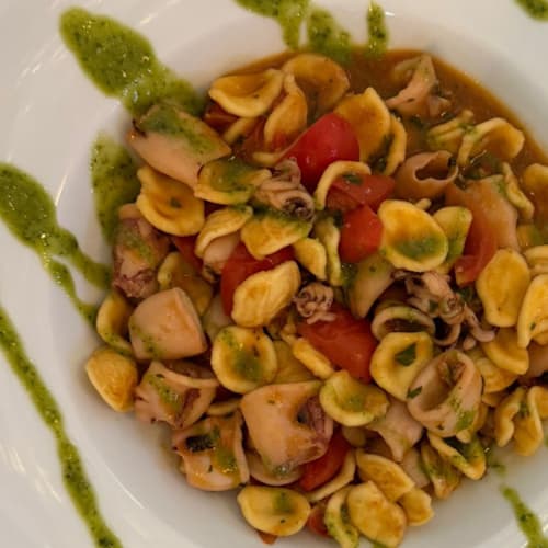 Al Fresco Hostaria, Intra