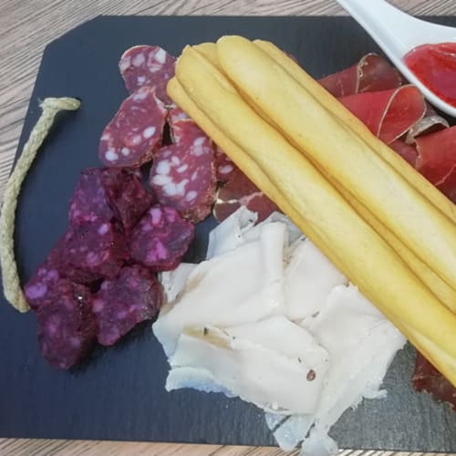 Petit Gourmet, La Salle