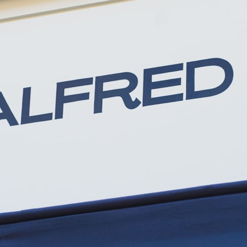 Alfred Paris, Paris