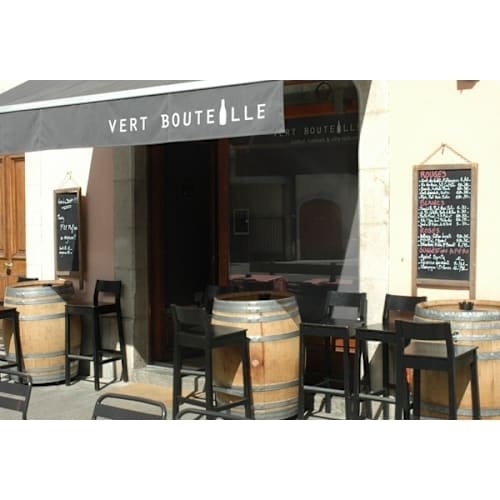 Vert Bouteille, Carouge