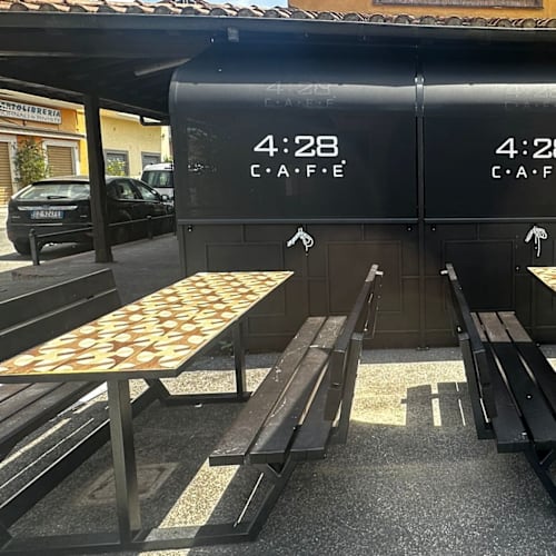 4:28 CAFE', Cesano