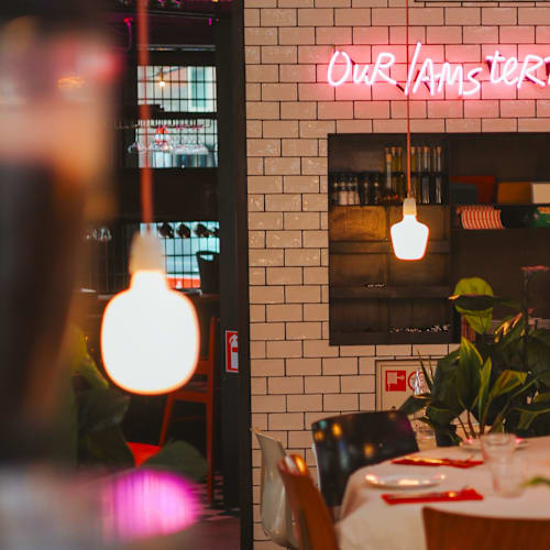 Bar Lusconi , Amsterdam