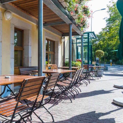 Cafe de Peney, Satigny