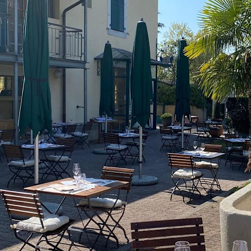 Cafe de Peney, Satigny