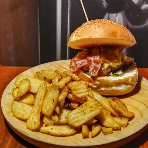 Etimué Pub, Acireale