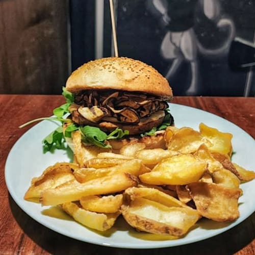 Etimué Pub, Acireale