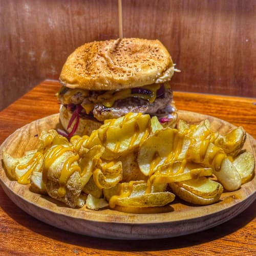 Etimué Pub, Acireale