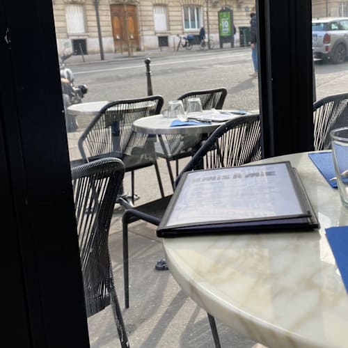 AMIS À MIE, Paris
