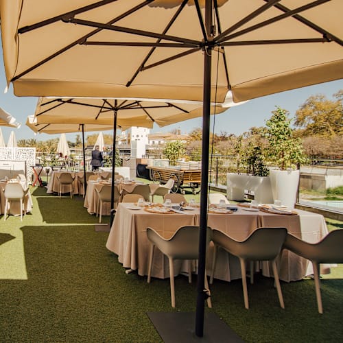 ARROCERIA MUELLE 21, Sevilla