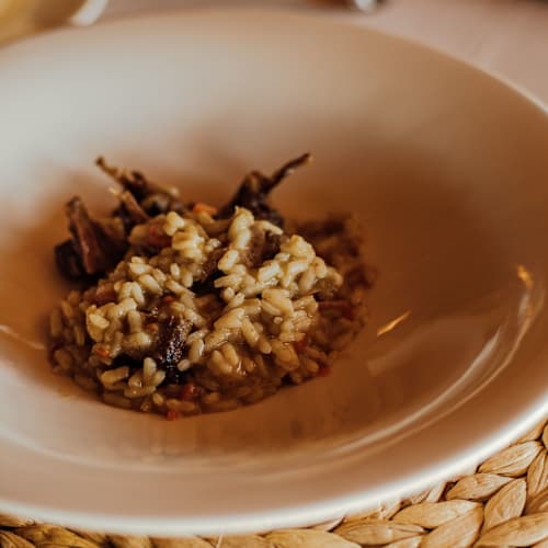 ARROCERIA MUELLE 21, Sevilla